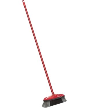 Escoba uso interno no raya el piso ideal para pisos cerámica, porcelanatos, madera y laminados